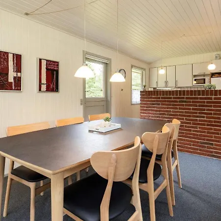 6 Person Holiday In Bl Vand בית נופש *